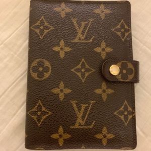 Louis Vuitton Agenda Cover mini